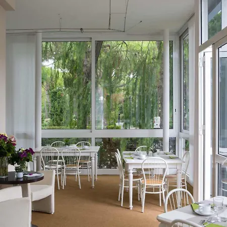 Aparthotelharvey Hotel Lido di Jesolo